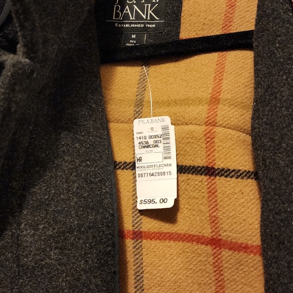 Jose A.Banks coat - Picture 10 of 11